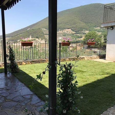 B&B Le Torrette Кампело сул Клитуно Екстериор снимка