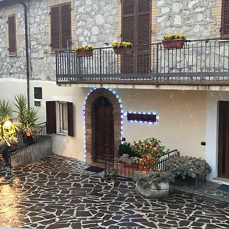B&B Le Torrette Кампело сул Клитуно Екстериор снимка